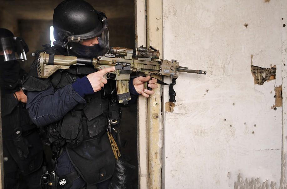  p>法国宪兵特勤队(gign:groupe dintervention de la gendarmerie