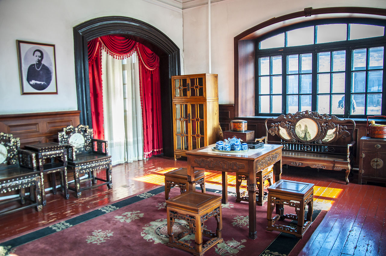  p>张氏帅府又称"大帅府"或"少帅府",位于辽宁省沈阳市沈河区朝阳街少