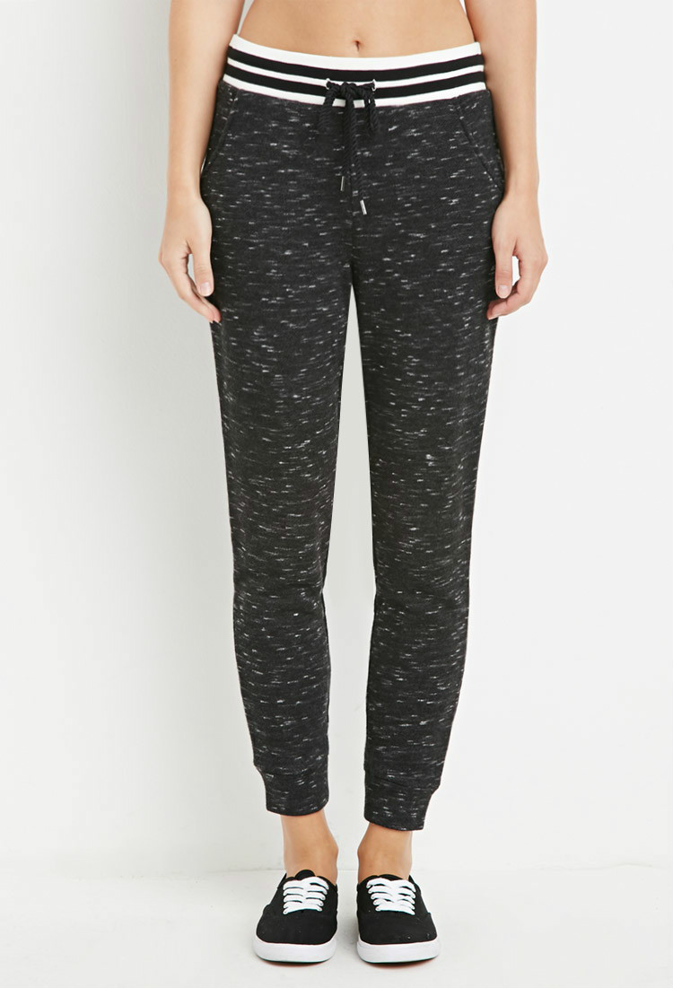  p>卫裤通常是指由棉或涤纶这两种面料制作的 a target="_blank" href