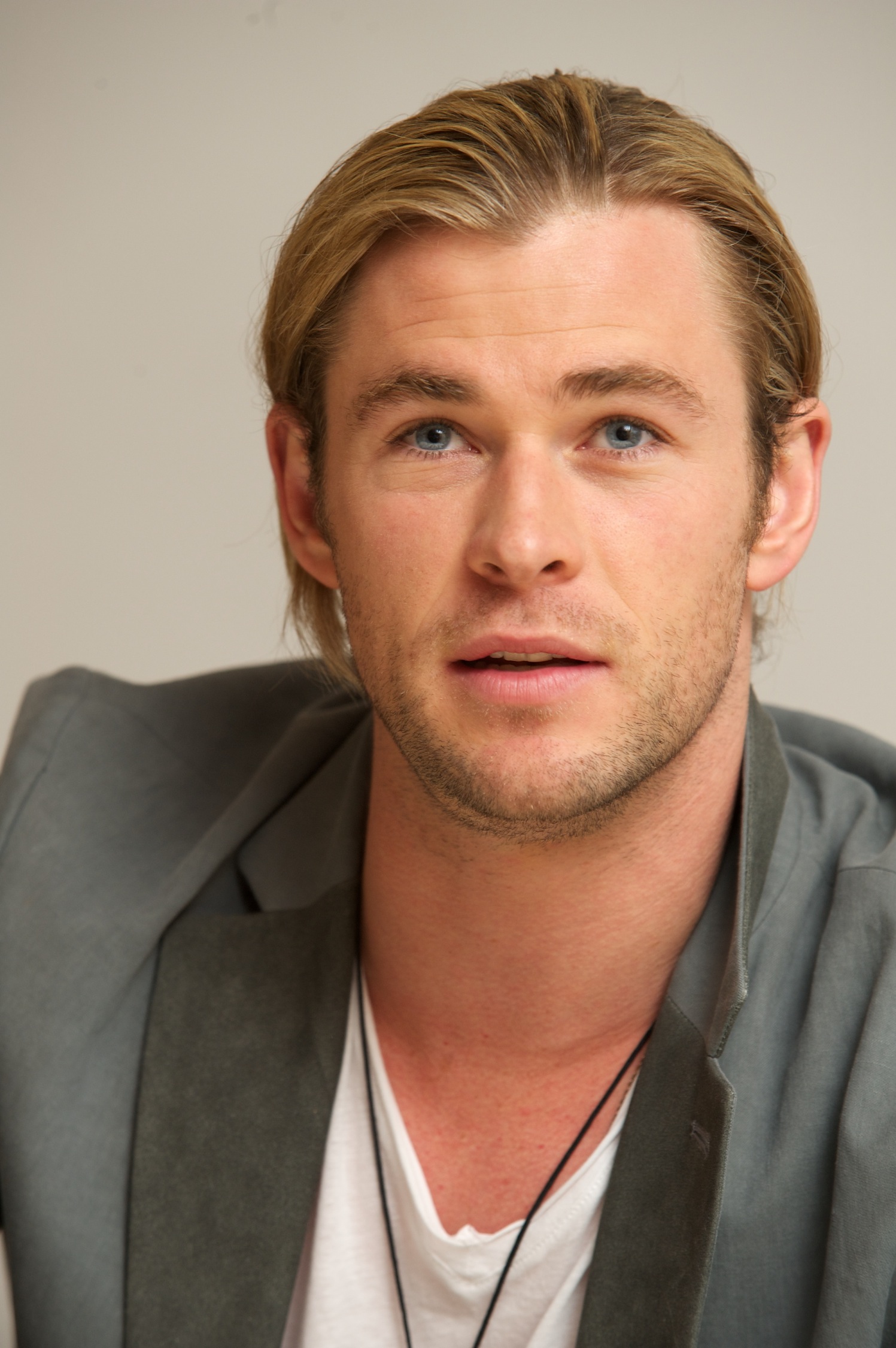  p>克里斯·海姆斯沃斯(chris hemsworth),1983年8月11日出生于