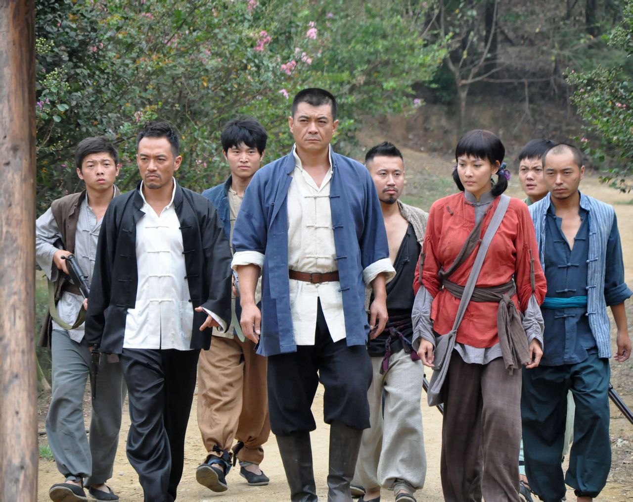  p>《五台山抗日传奇之和尚连》又名《独立连》.