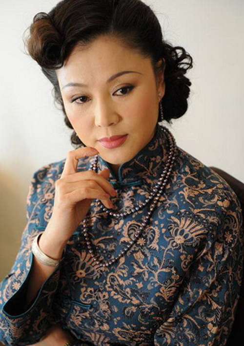  p>于小慧,1965年12月20日出生于辽宁省丹东市,中国内地女演员.