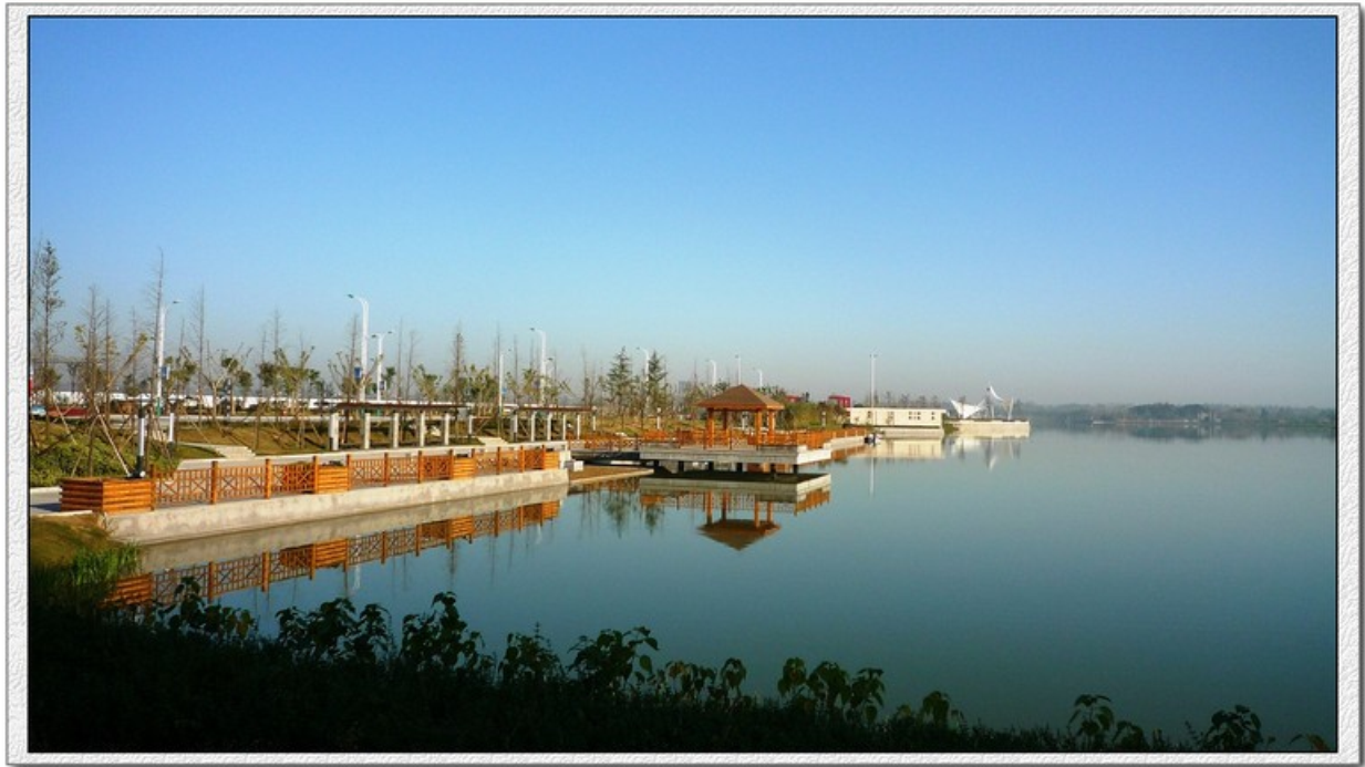  p data-id="gnwhf2qjkf">文亭湖,原名城湖,位于山东省成武县,因环抱