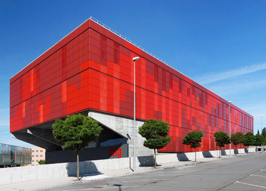  p>萨拉曼卡大学从建校起,历经近8个世纪的洗礼,一直是 a target="
