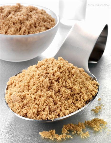  p>红糖(brown sugar)指带蜜的 a target="_blank" href="/item/甘蔗