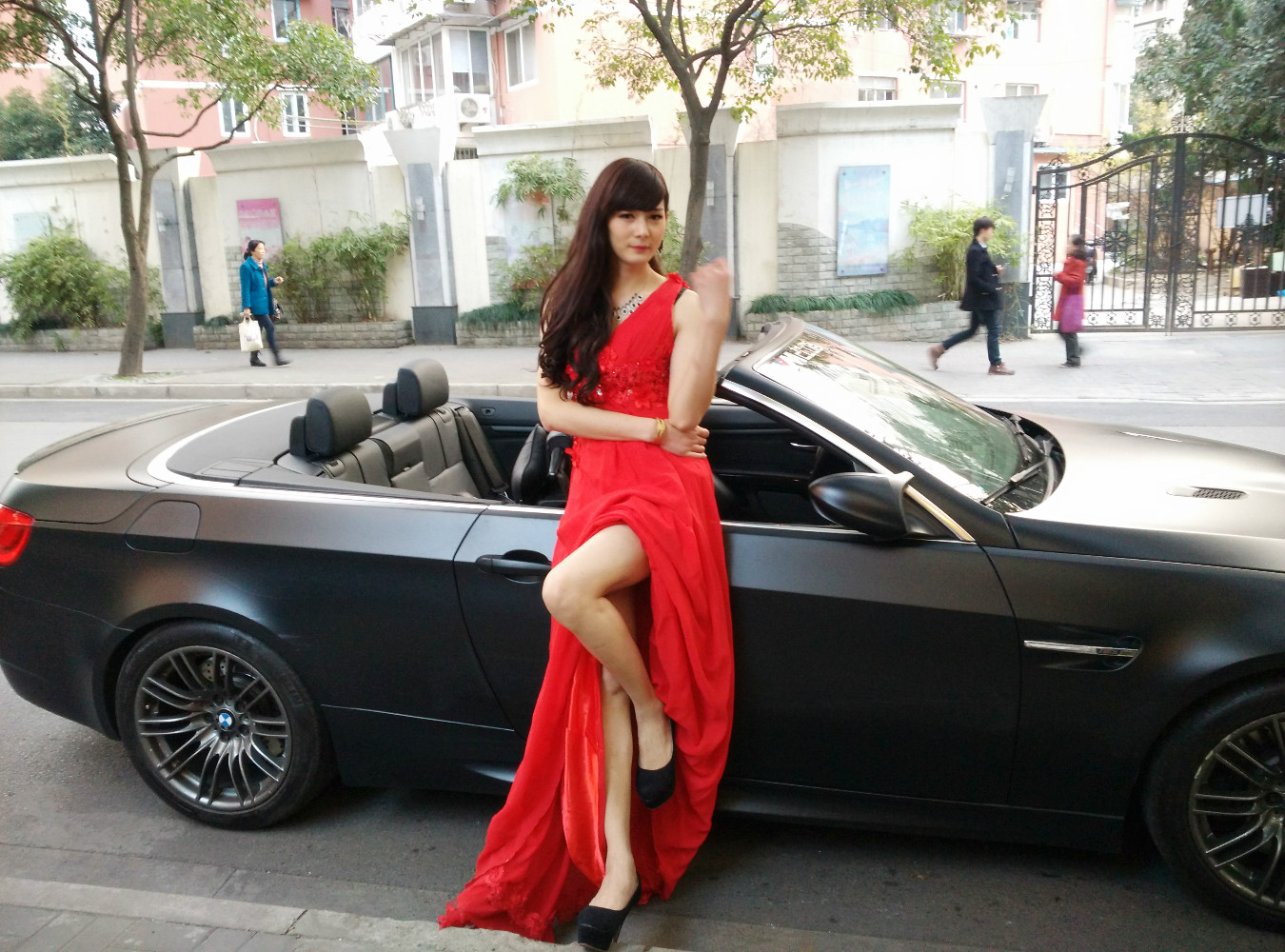  p data-id="gnyxrlhpqh">小幂,真名毛友风,被称为男版杨幂,反串演员.