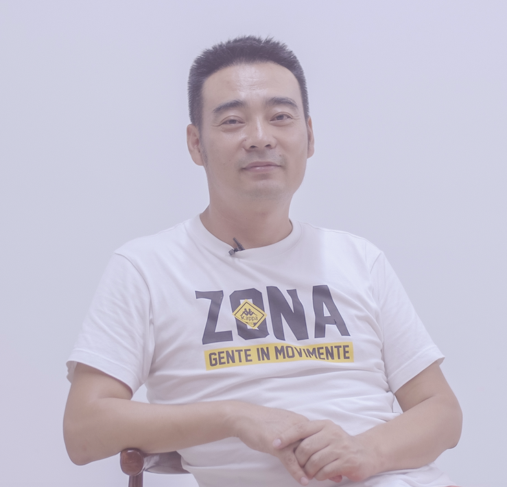  p>白云默,1976年2月26日出生,中国内地男导演.