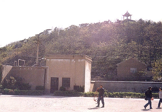 青岛工艺美术学校