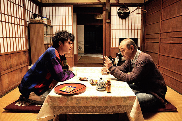 《四十九天的食谱》是2013年11月9日上映的日本电影,由棚田由纪执导
