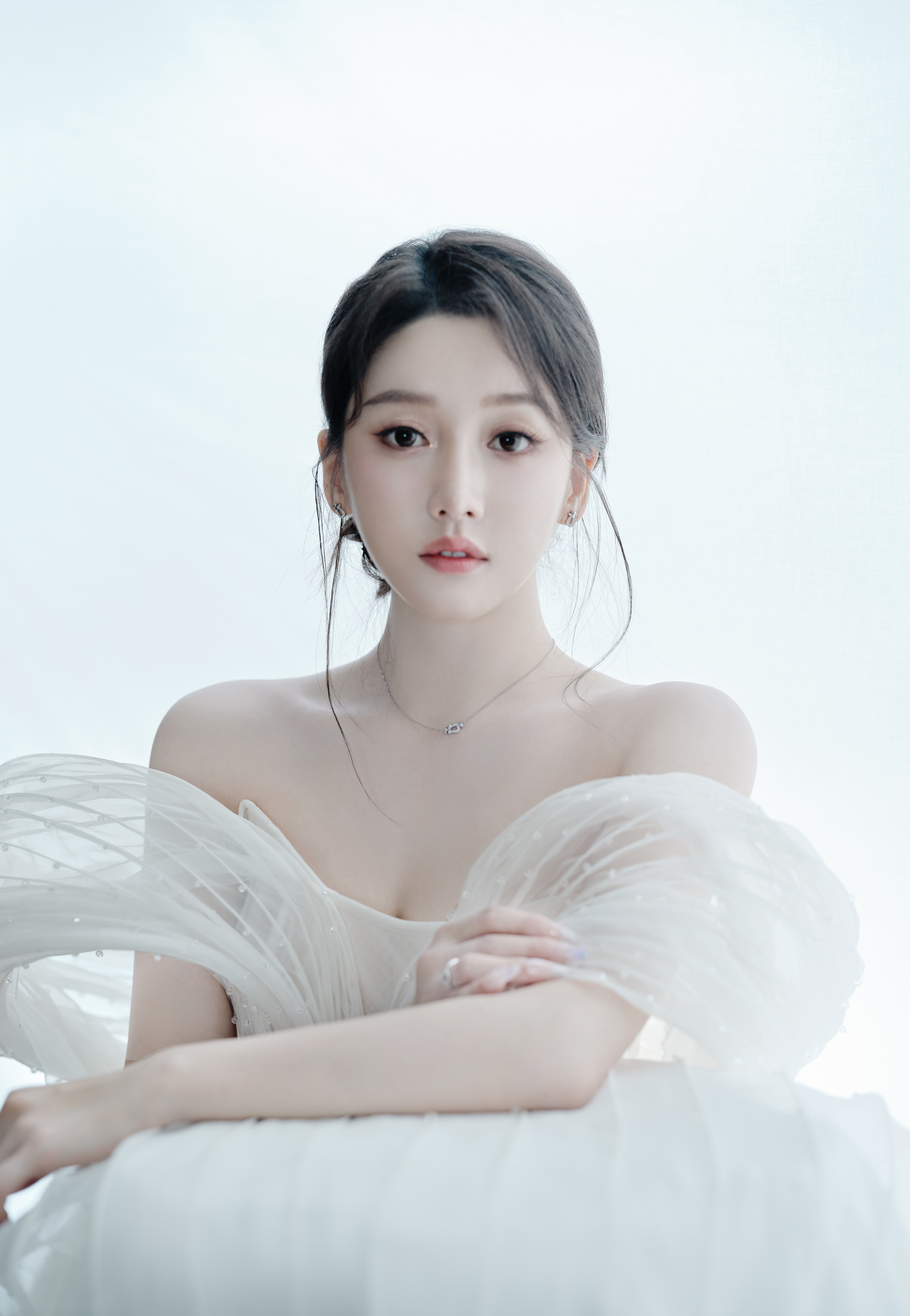 姜贞羽