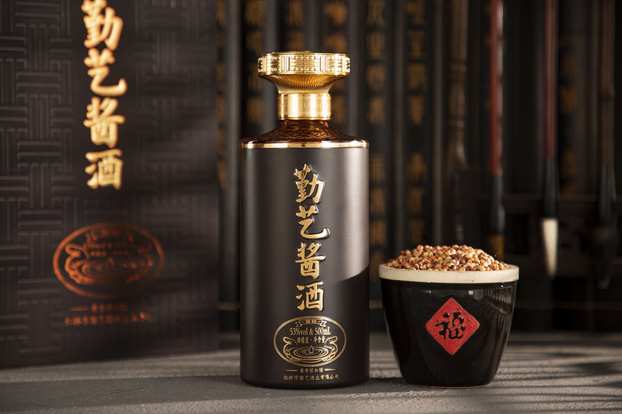 无锡窖藏白酒网站建设费用_(无锡窖酒珍藏版52度价格查询)