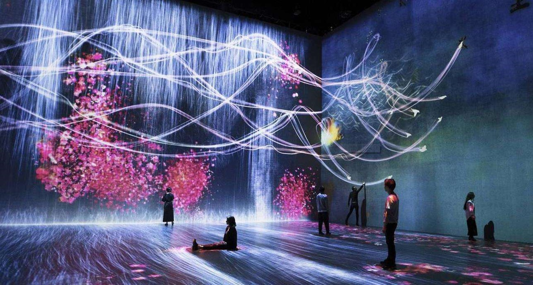  p>全息互动 a target="_blank" href="/item/投影系统/5462242" data