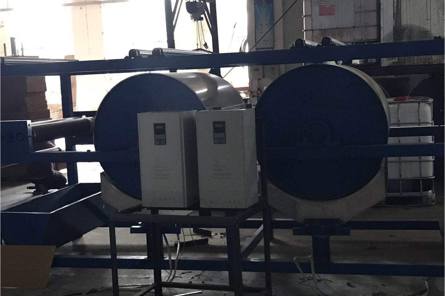 辊筒电磁加热器