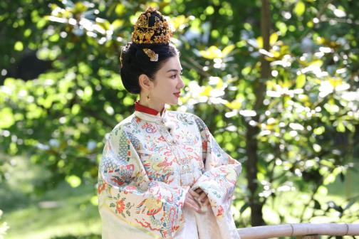 黄奕（中国内地影视女演员、歌手、导演、制片人）_百度百科