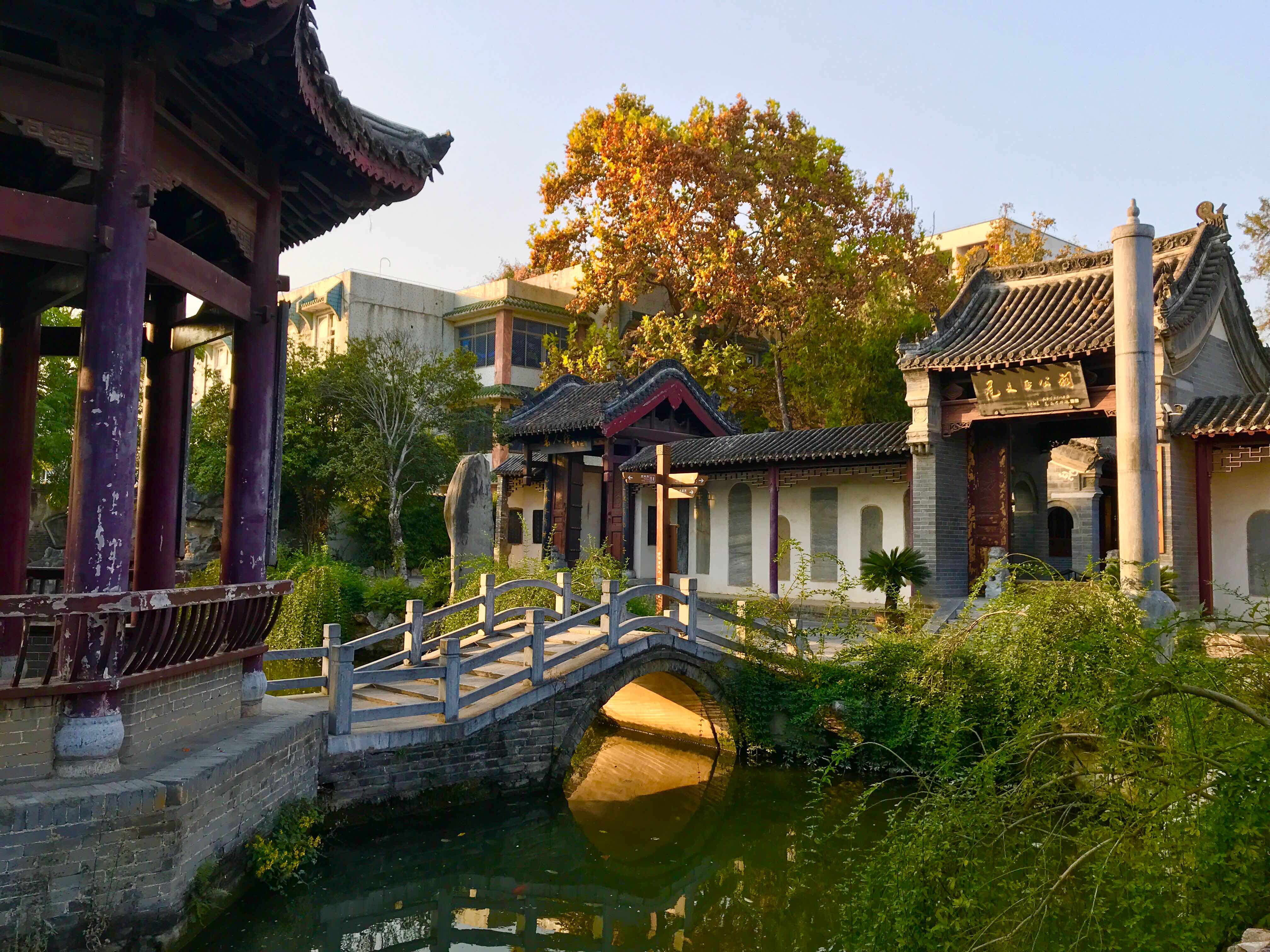 邓州市