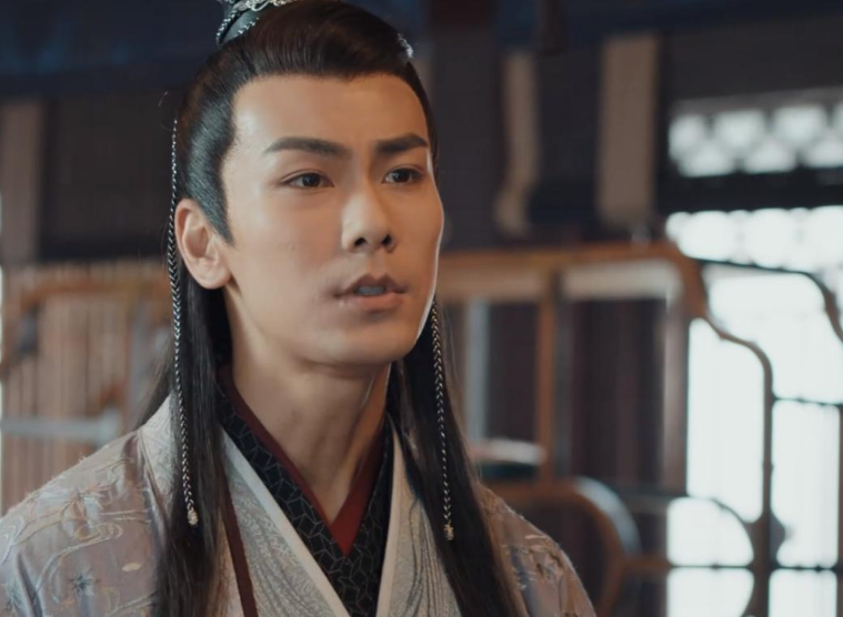  p data-id="2hh13aysnnd">乌启豪,男,古装连