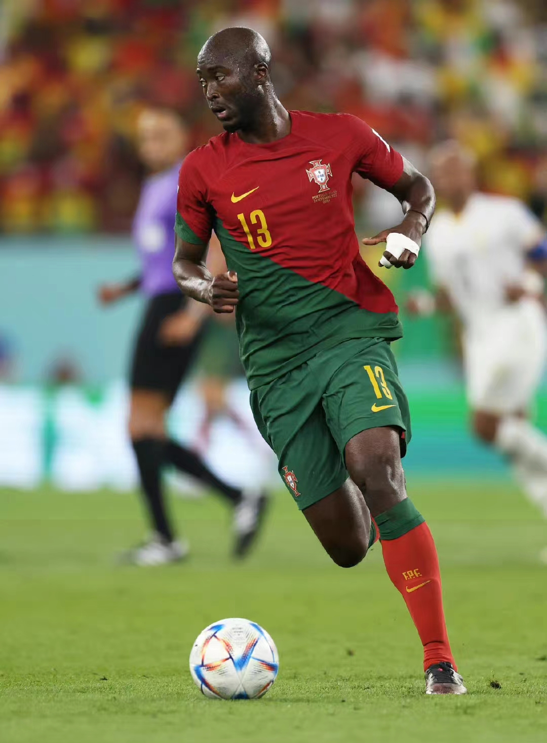  p>达尼洛·佩雷拉(danilo pereira),全名达尼洛·路易斯·埃利奥