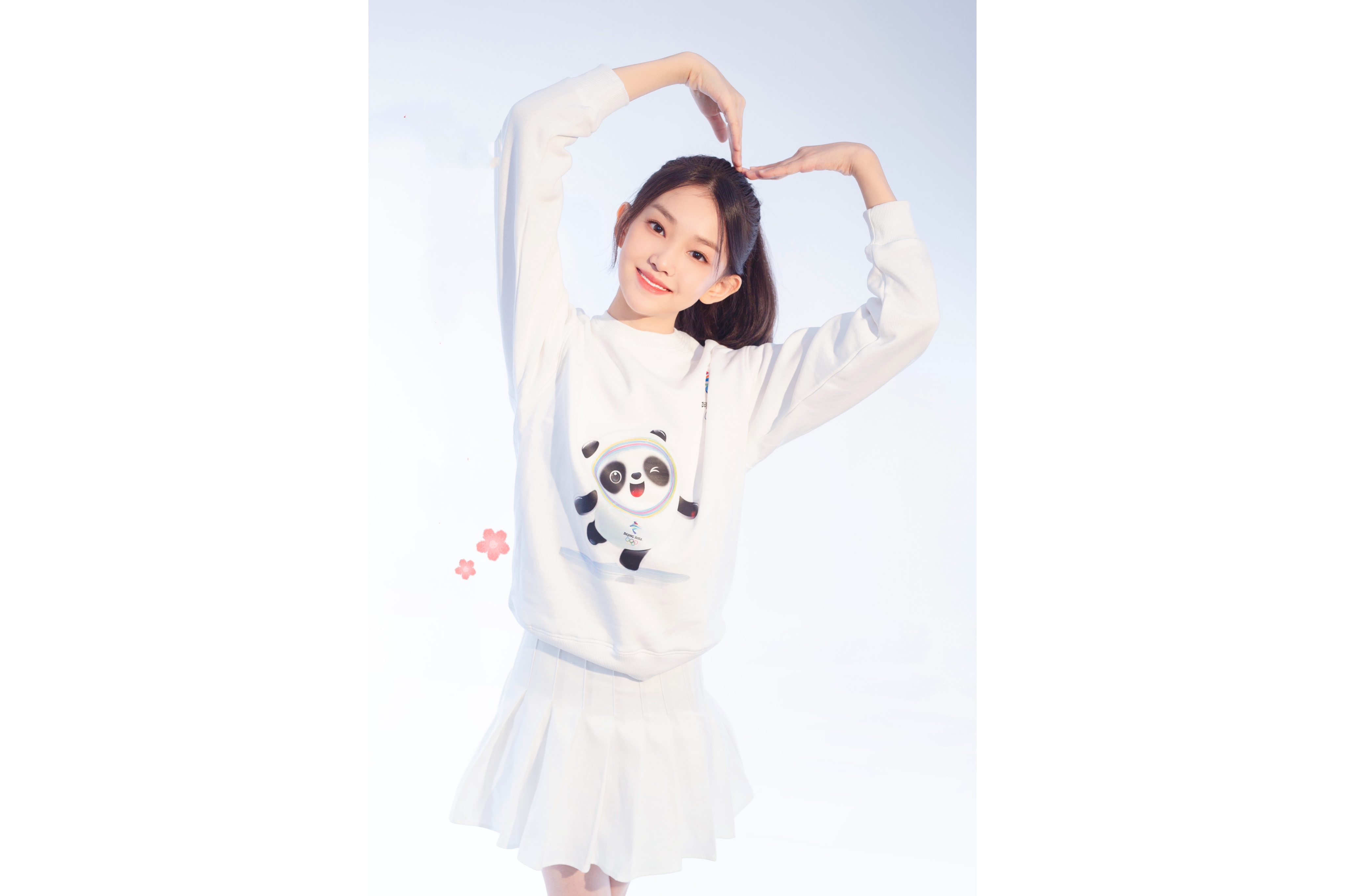  p>《要说声谢谢你》是由三本目作词,苏宇舟作曲,宋小睿演唱的歌曲