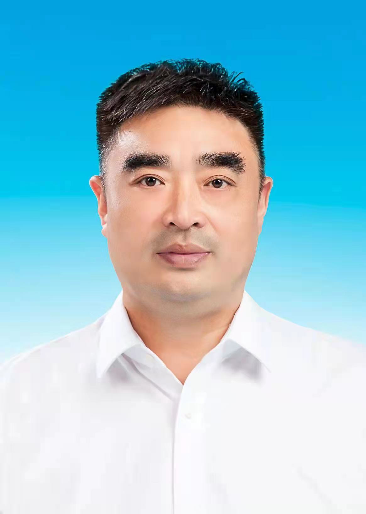  p data-id="gnwgzgl0p9">段新华,男,汉族,1977年12月出生,江西 a