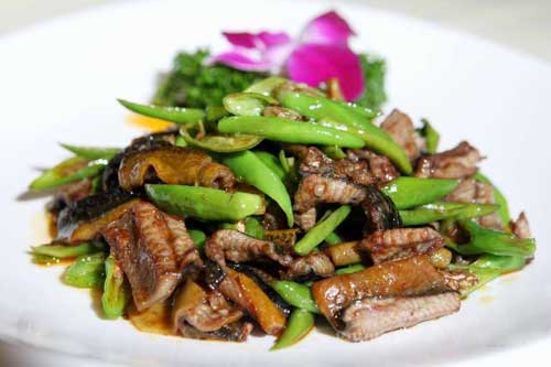  p data-id="gn8ytlvyoh">青椒鳝段是一道美食,制作材料有鳝鱼4条等.