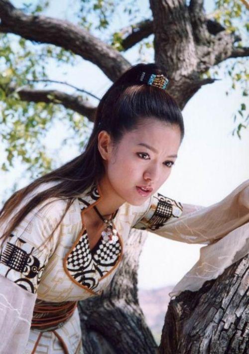  p>李蔷蔷,出自古装剧 a target="_blank" href="/item/《幻影神针》