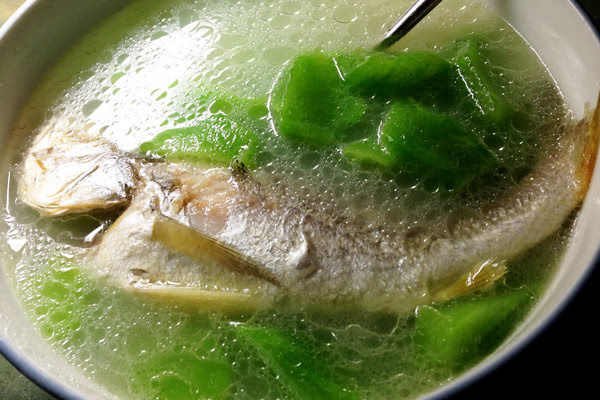 生菜鲜鱼汤