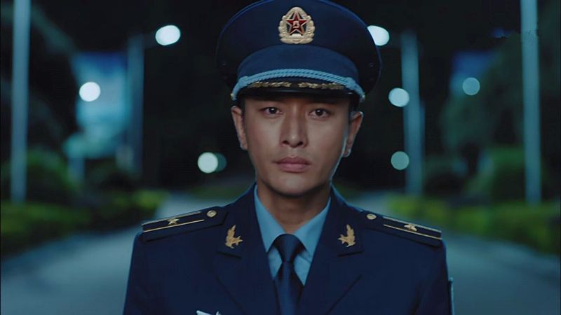 >张启是电视剧《 a target="_blank" href="/item/空降利刃/23676497"