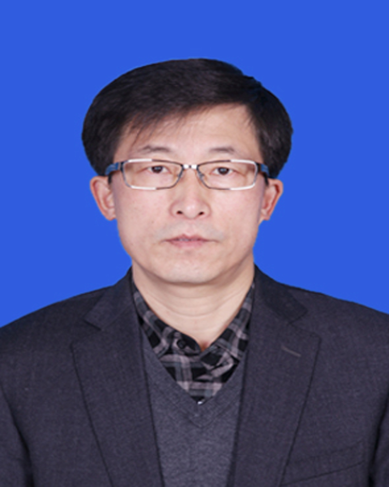 现任桦南县委常委,统战部长. /p>