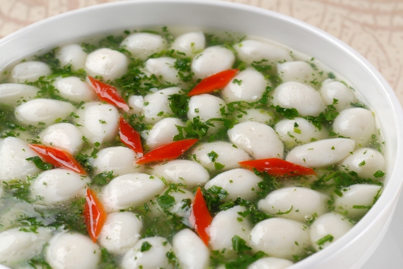  p>烩三色鱼丸是一道菜品,主料是 a target="_blank" href="/item