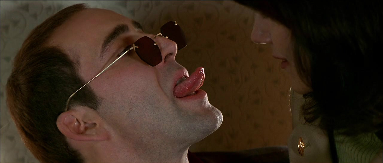  p>《变脸》是一部1997年 a href="#">派拉蒙 /a>影业公司出品的动作