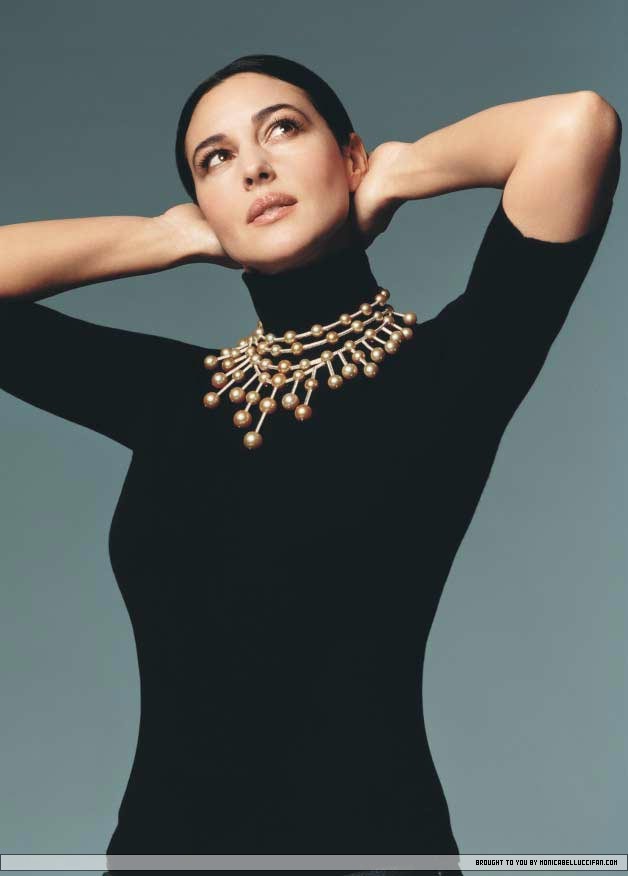  p>莫妮卡·贝鲁奇 i>(monica bellucci) /i>,1964年9月30日出生于