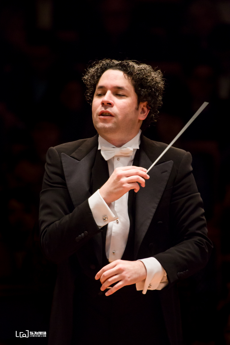  p data-id="gnvk5d5uzy">古斯塔夫·杜达梅尔(gustavo dudamel),1981