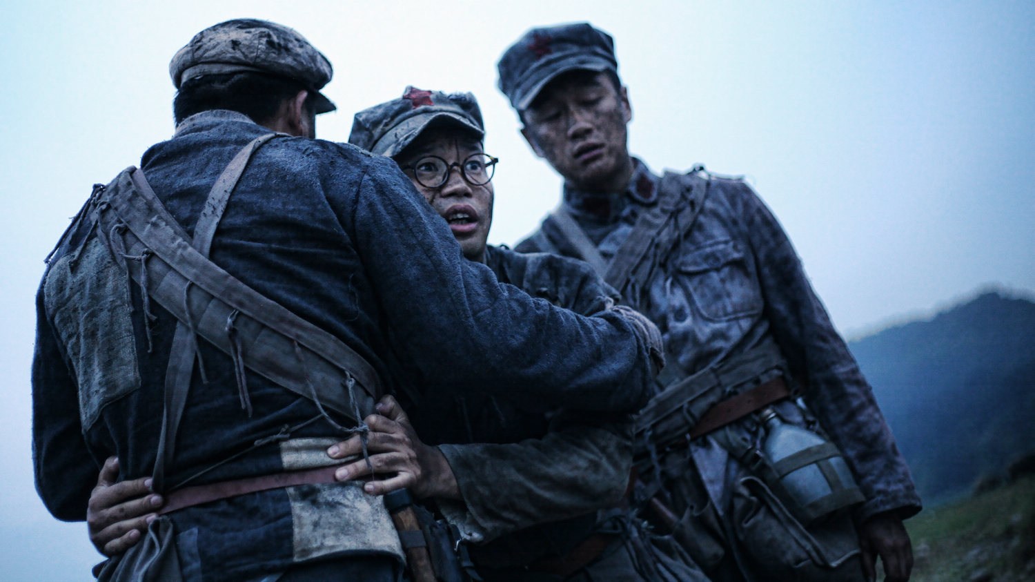  p>《十送红军》是为了纪念红军长征八十周年而制作的献礼剧,由北京