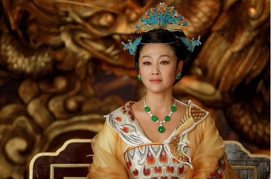  p>王姬,1962年7月20日出生于北京,祖籍陕西西安,毕业于北京人民艺术
