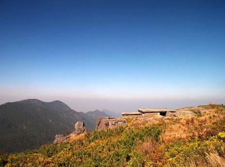  p>黄岗山,也称作"黄冈山",位于福建省南平市武夷山市洋庄乡.