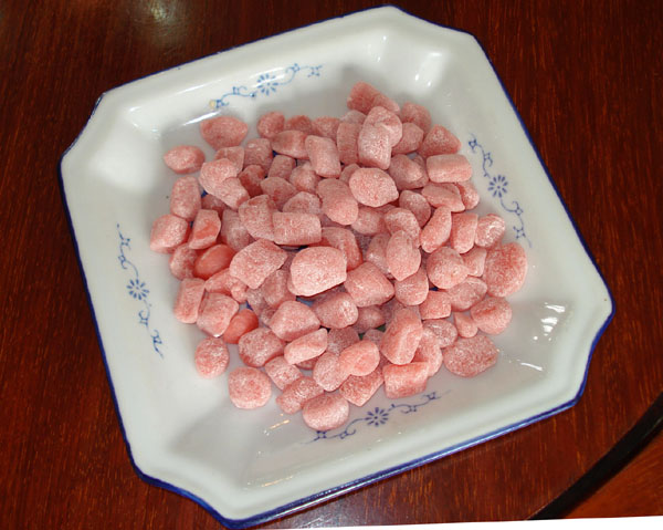  p>野荸荠桔红糕,浙江南浔传统的特色名点.