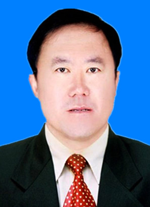  /p> p>现任阿鲁科尔沁旗旗委常委,纪委书记,监察委员会主任. /p>