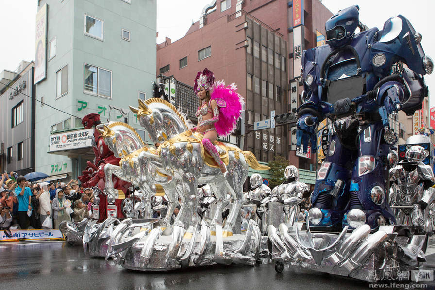 日本浅草桑巴狂欢节