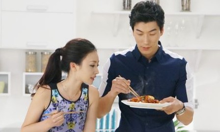  p>《爸爸下厨房》男神张亮,搭档麻辣主播柳岩,每期