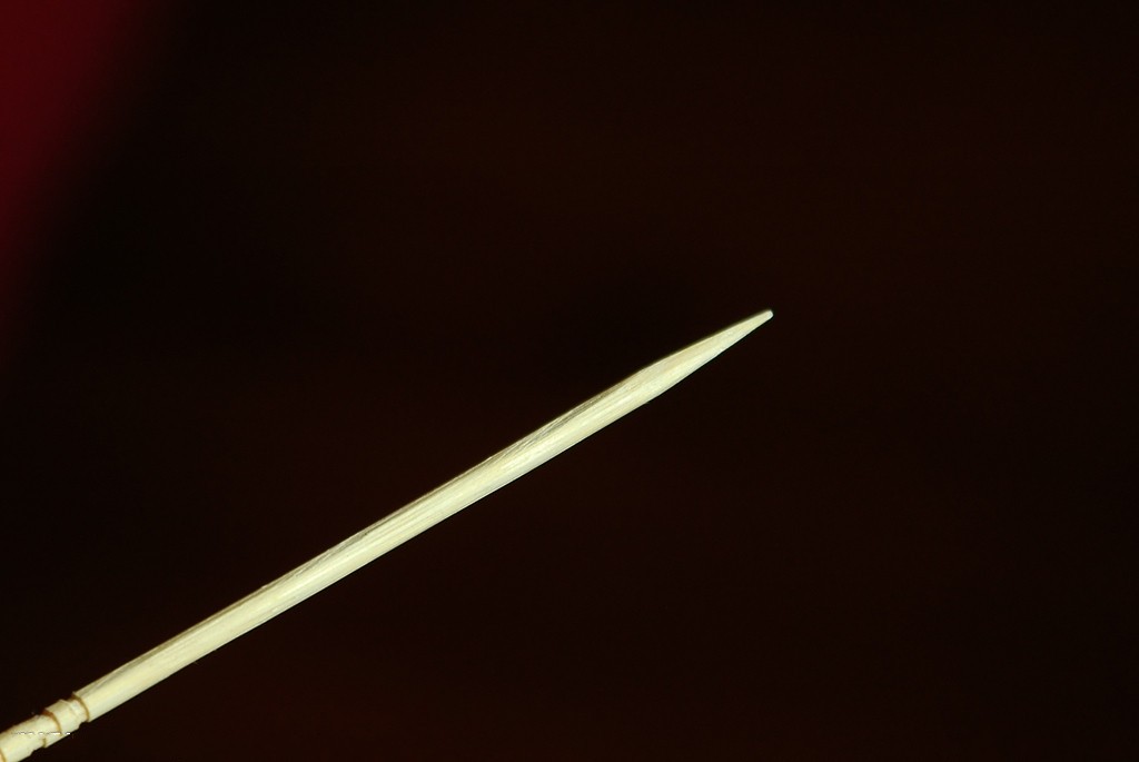  /p> p>牙签,是一根小木棒或 a target="_blank" href="/item/竹签">