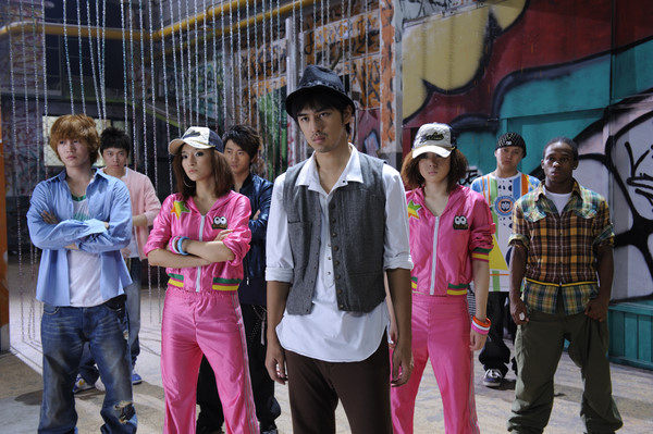  p>《精舞门2》是由刘宝闲执导, a target="_blank" href="/item