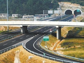  p> b>大埔—丰顺—五华高速公路 /b>,简称 b>大丰华高速 /b>,又称 b>