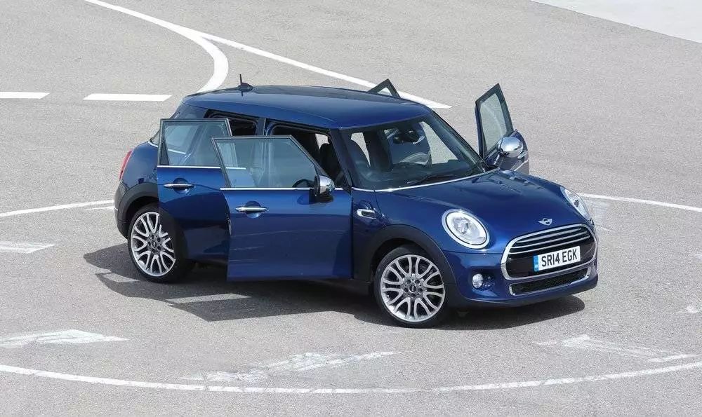 年满六旬的 MINI，养家糊口的命_百科TA说