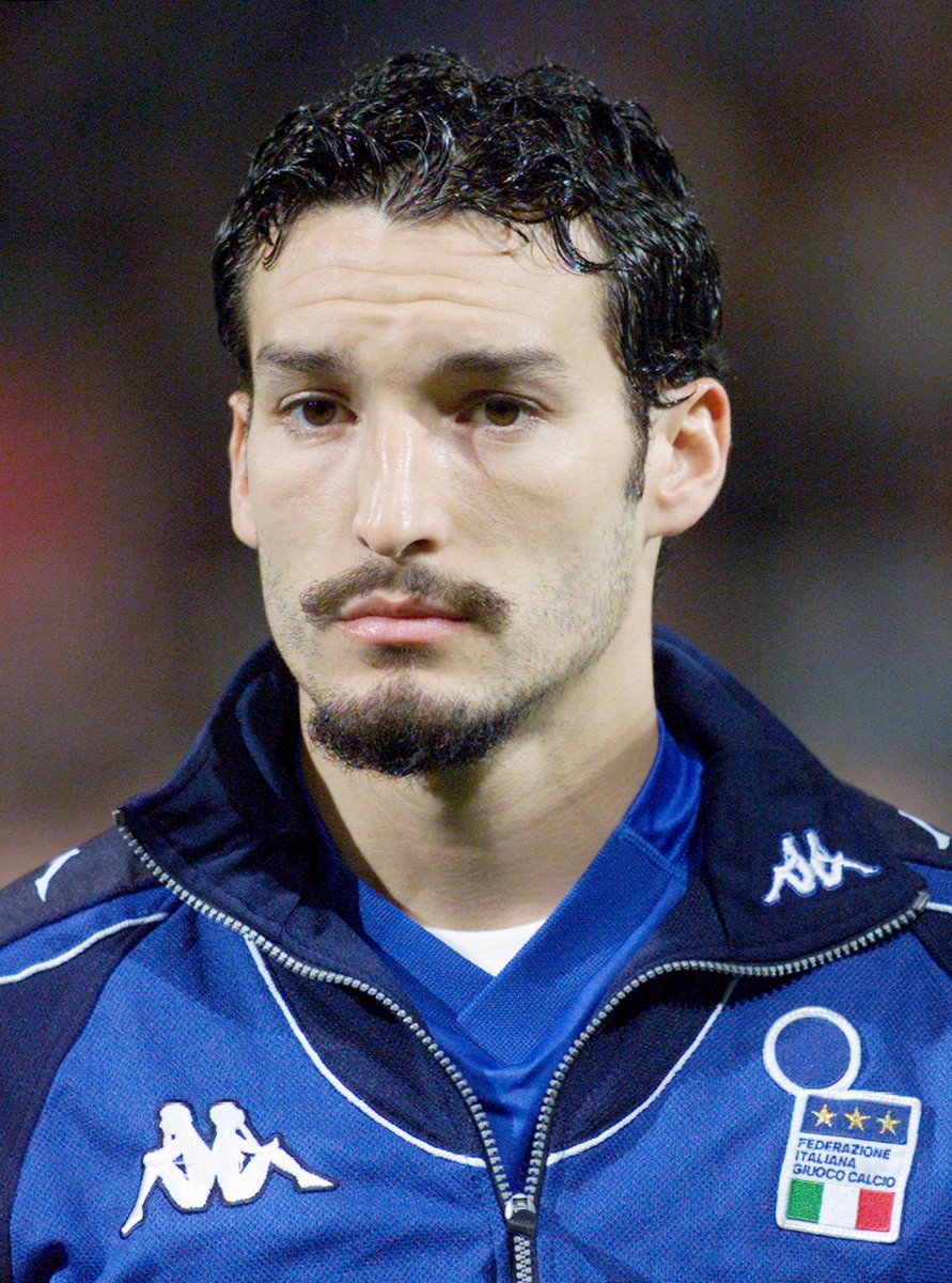  p>詹卢卡·赞布罗塔(gianluca zambrotta),1977年2月19日生于意大利