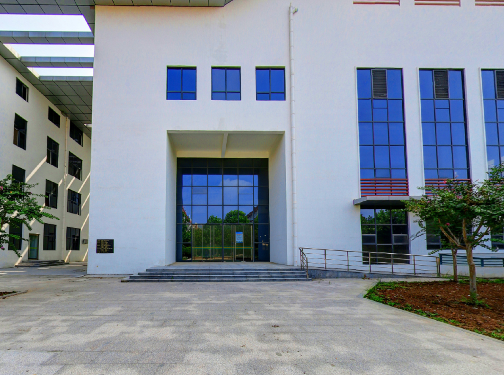菏泽医学高等专科学校