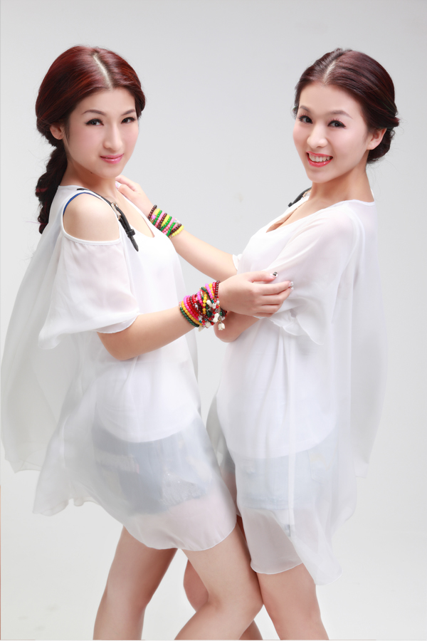 p>美橙姐妹,曾用名mc美橙,华语歌坛新生代组合,由亲姐妹 a target"
