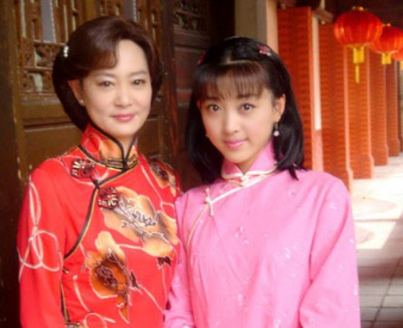 影业有限公司 /a>出品的一部民国情感剧,翻拍自1996年台湾电视剧《 