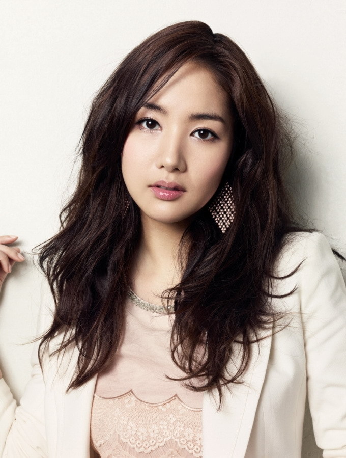 park min young),1986年3月4日出生于首尔特别市,韩国女演员