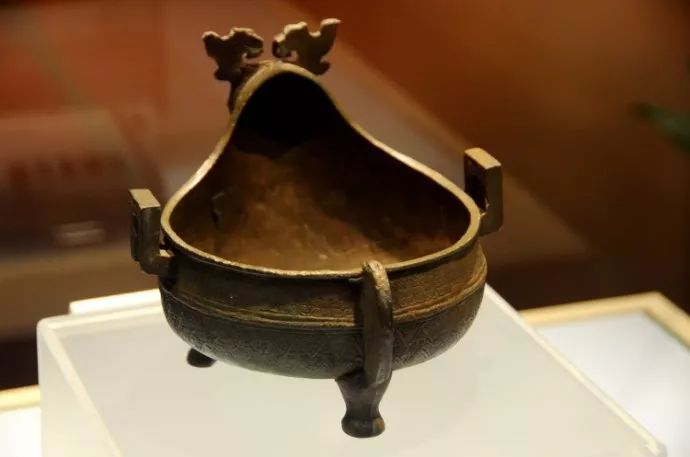 淮陰高庄戦国墓　 文物出版社　青銅器 青铜独秀——淮安高庄战国墓出土青铜器精品展_百科TA说