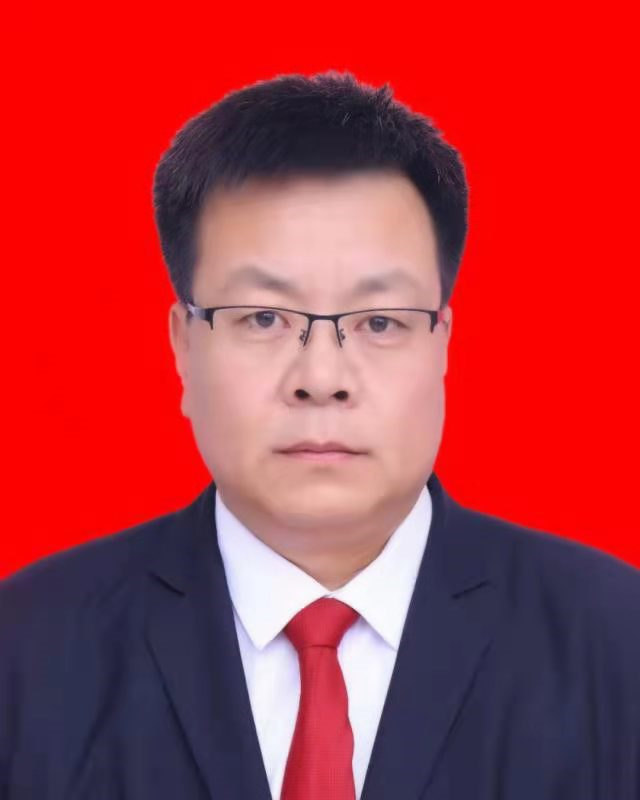  /p> p>现任和林格尔县新店子镇党委副书记,镇长. /p>
